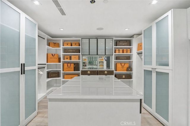 23670 Park Andorra, Calabasas, CA 91302