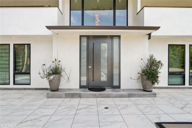 23670 Park Andorra, Calabasas, CA 91302