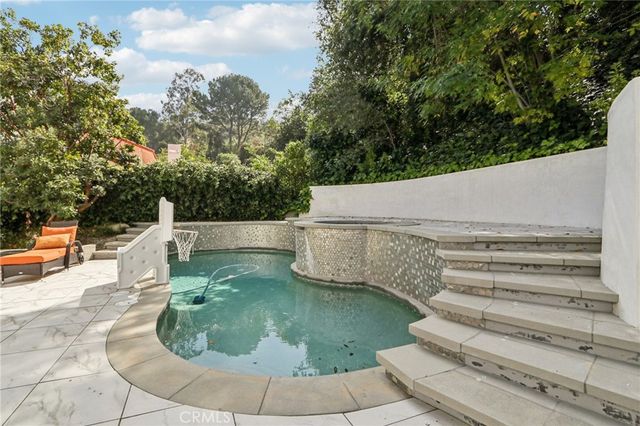 23670 Park Andorra, Calabasas, CA 91302