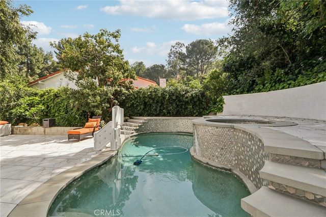 23670 Park Andorra, Calabasas, CA 91302