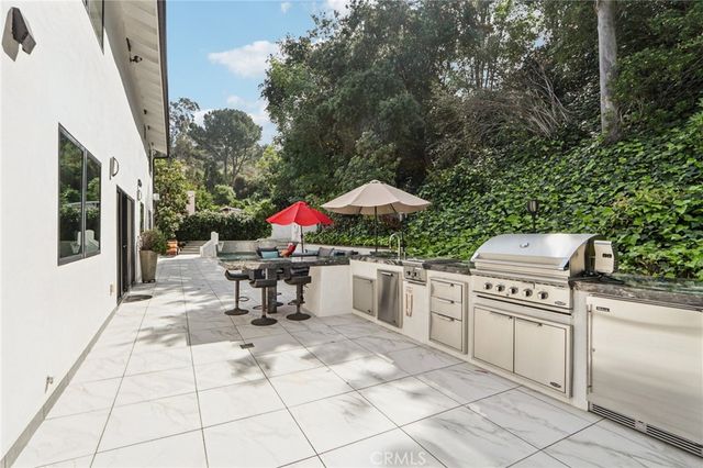 23670 Park Andorra, Calabasas, CA 91302