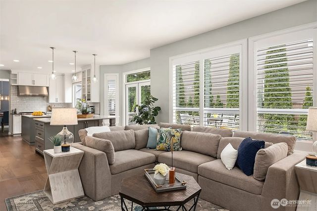 1013 233rd Place NE, Sammamish, WA 98074