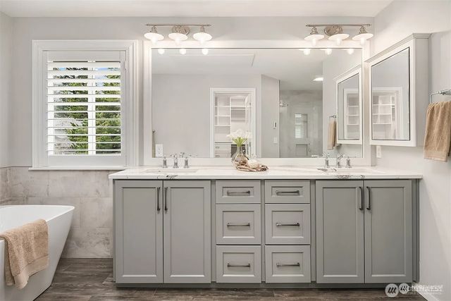 1013 233rd Place NE, Sammamish, WA 98074