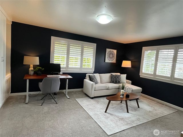 1013 233rd Place NE, Sammamish, WA 98074