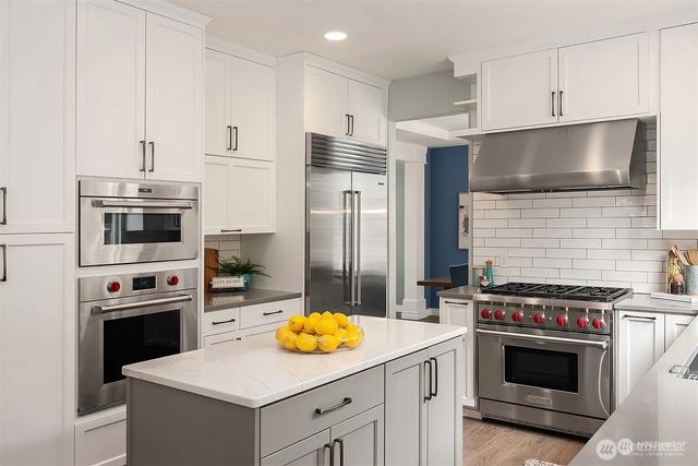 1013 233rd Place NE, Sammamish, WA 98074