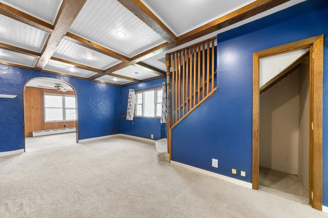209 8th Street E, Hastings, MN 55033
