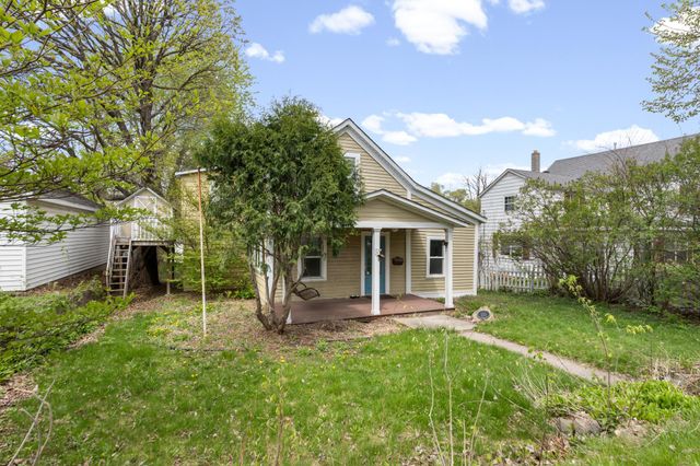 209 8th Street E, Hastings, MN 55033