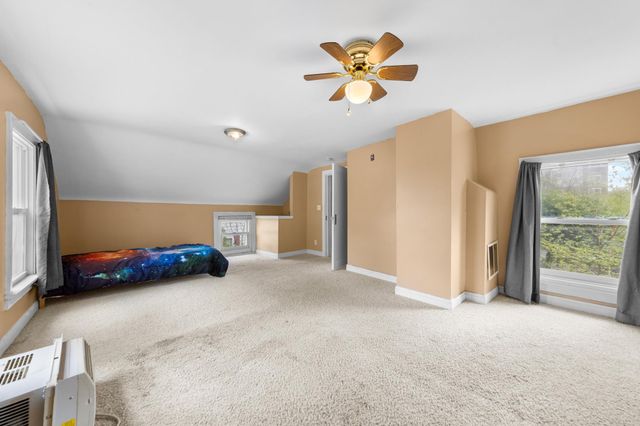 209 8th Street E, Hastings, MN 55033