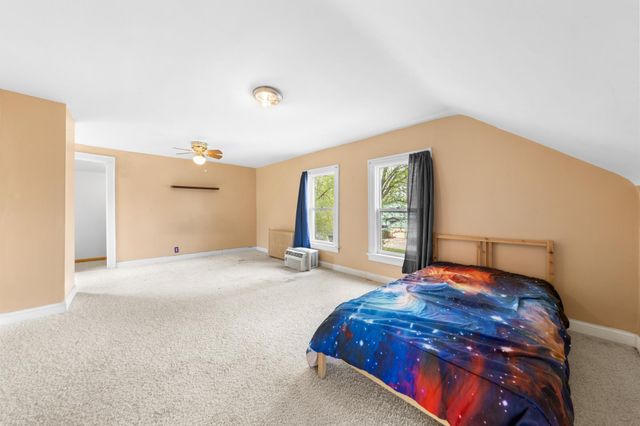 209 8th Street E, Hastings, MN 55033