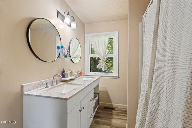 115 Cedar Street, Greeneville, TN 37743