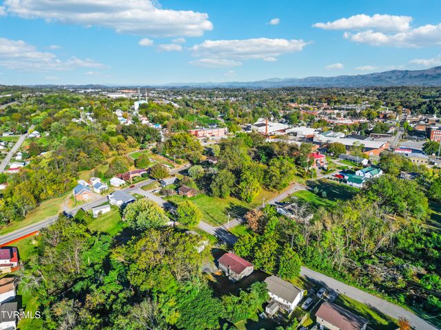 115 Cedar Street, Greeneville, TN 37743