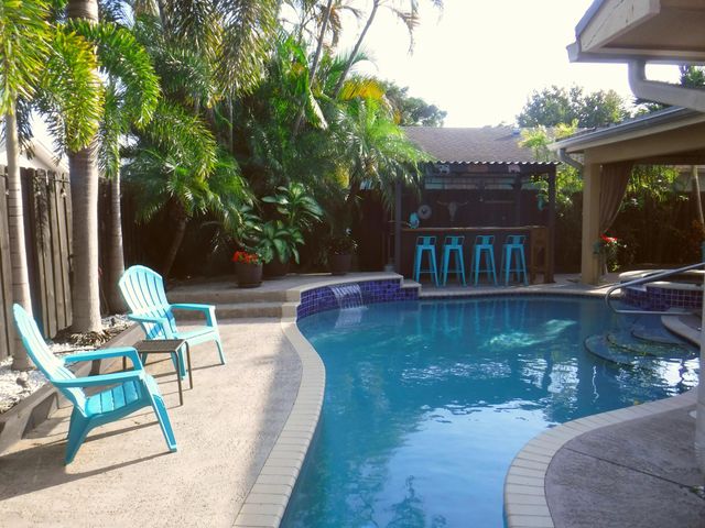 1402 SW 25th Avenue, Deerfield Beach, FL 33442