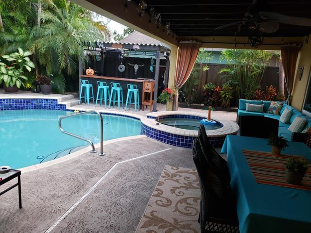 1402 SW 25th Avenue, Deerfield Beach, FL 33442