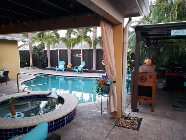 1402 SW 25th Avenue, Deerfield Beach, FL 33442