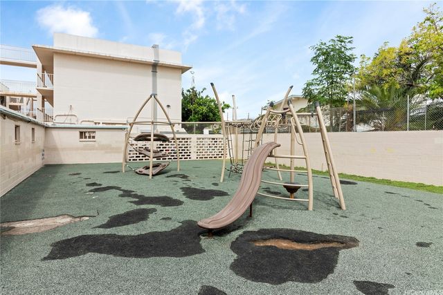 94-245 Leowahine Street 1022, Waipahu, HI 96797