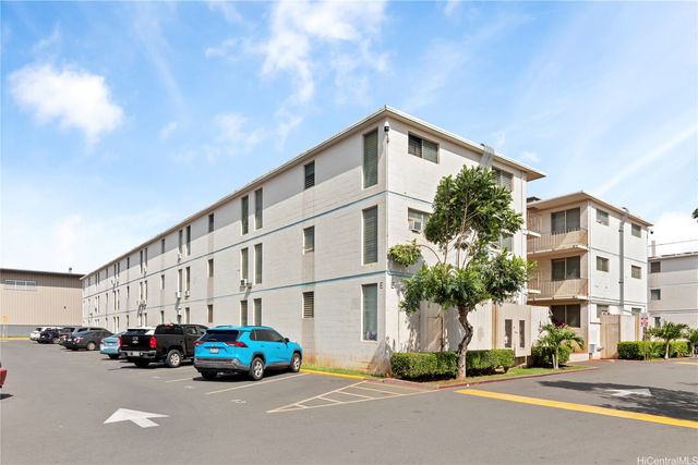 94-245 Leowahine Street 1022, Waipahu, HI 96797
