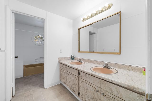 660 N Chodikee Lake Road, Highland, NY 12528