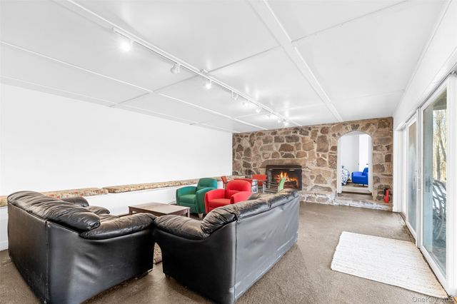 660 N Chodikee Lake Road, Highland, NY 12528