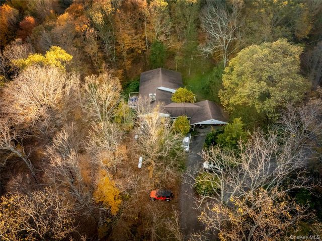 660 N Chodikee Lake Road, Highland, NY 12528