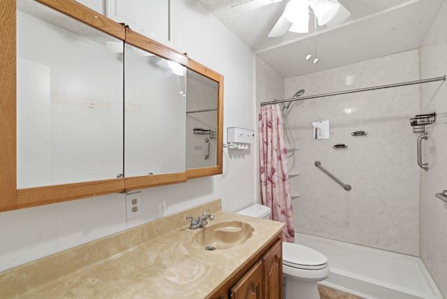 108 Sandra Drive, Azle, TX 76020