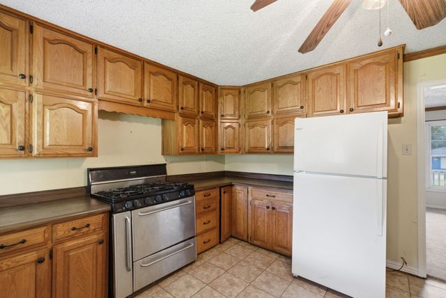 108 Sandra Drive, Azle, TX 76020