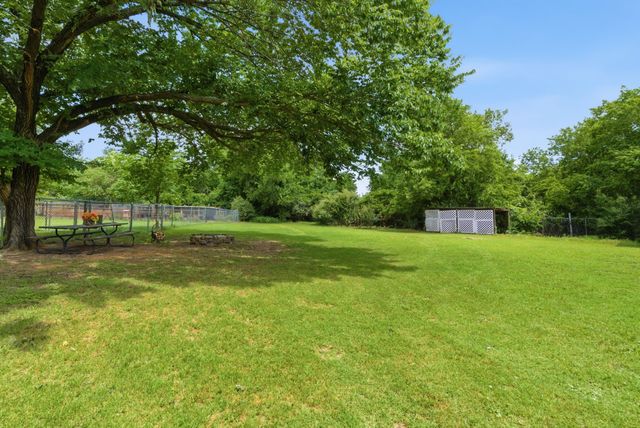 108 Sandra Drive, Azle, TX 76020