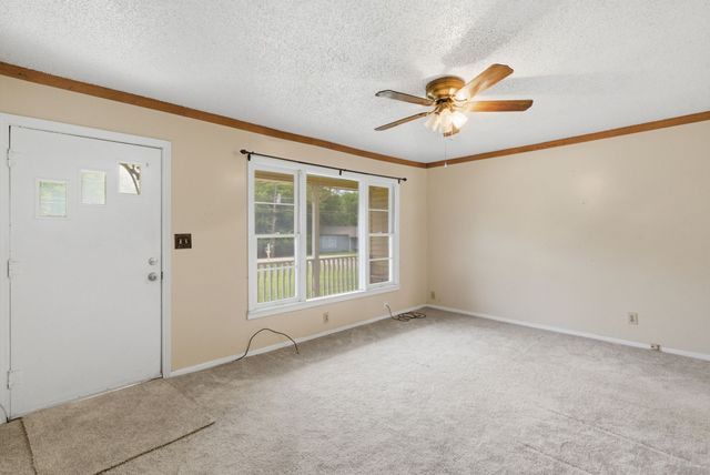 108 Sandra Drive, Azle, TX 76020