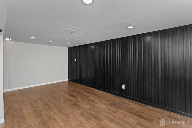 27 davids Court, South Brunswick, NJ 08810