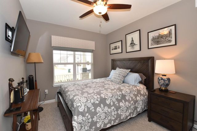 8724 Shady Oak TRAIL, Mount Pleasant, WI 53406