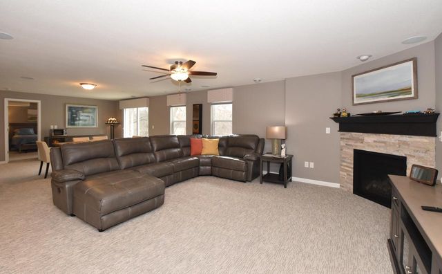 8724 Shady Oak TRAIL, Mount Pleasant, WI 53406