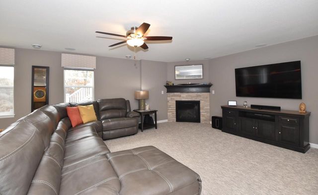 8724 Shady Oak TRAIL, Mount Pleasant, WI 53406