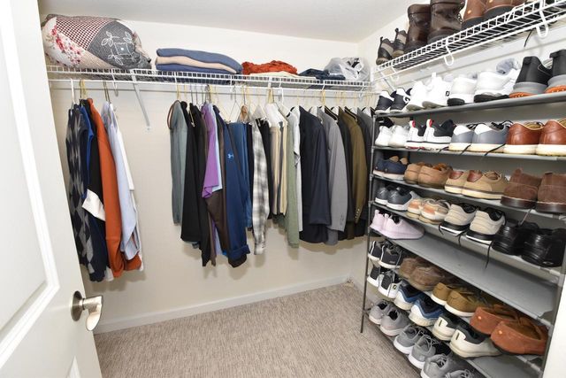 8724 Shady Oak TRAIL, Mount Pleasant, WI 53406