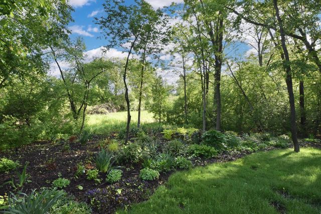 8724 Shady Oak TRAIL, Mount Pleasant, WI 53406