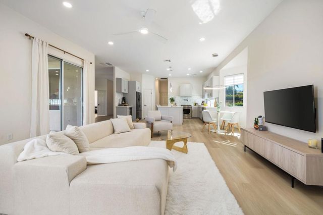 20 Tucson Circle, Palm Desert, CA 92211