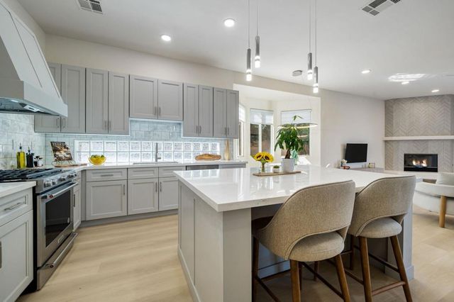 20 Tucson Circle, Palm Desert, CA 92211