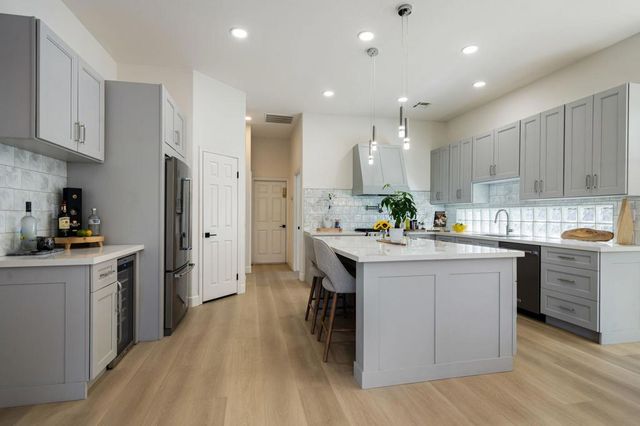 20 Tucson Circle, Palm Desert, CA 92211