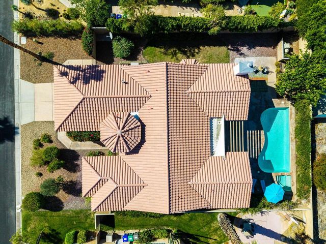 20 Tucson Circle, Palm Desert, CA 92211
