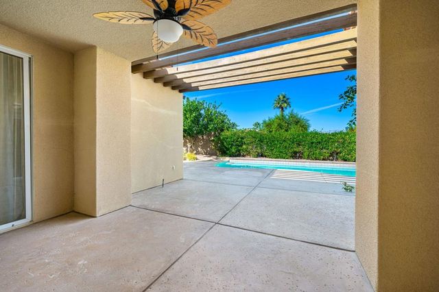 20 Tucson Circle, Palm Desert, CA 92211