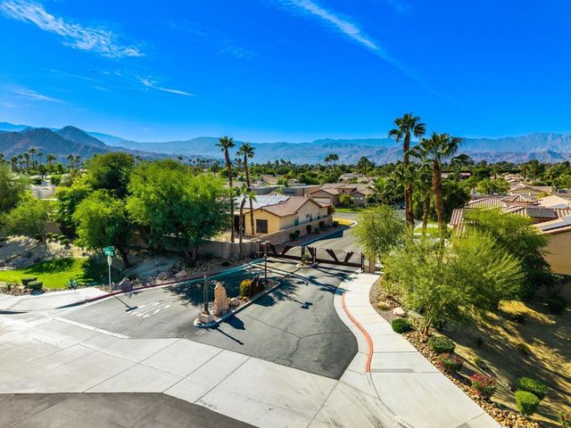 20 Tucson Circle, Palm Desert, CA 92211