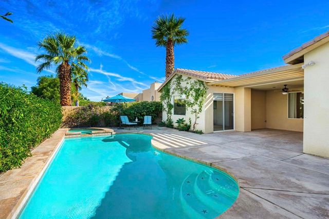 20 Tucson Circle, Palm Desert, CA 92211