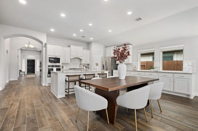 321 La Grotta LN, Georgetown, TX 78628