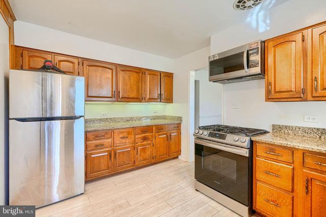 9110 AUTOVILLE DR, College Park, MD 20740