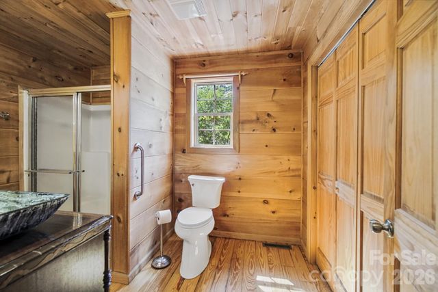 1 Locust Avenue, Asheville, NC 28804
