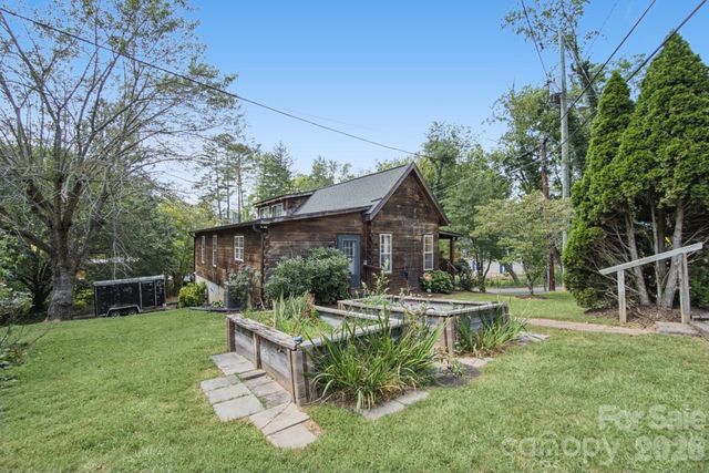 1 Locust Avenue, Asheville, NC 28804