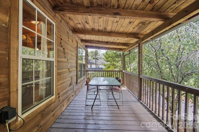 1 Locust Avenue, Asheville, NC 28804