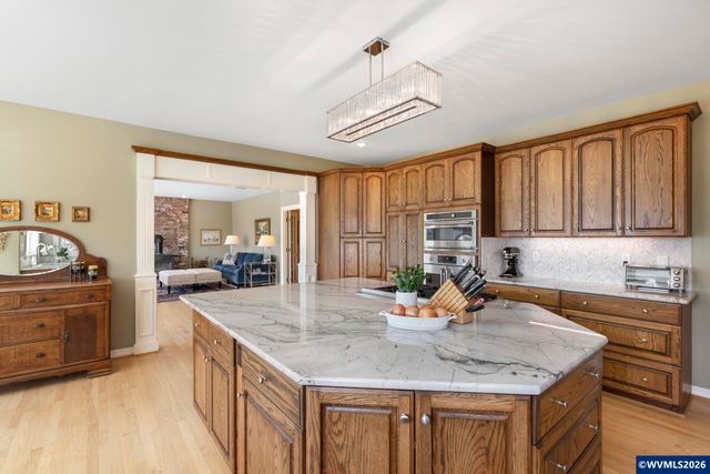 11825 NE Lauren Ln, Newberg, OR 97132