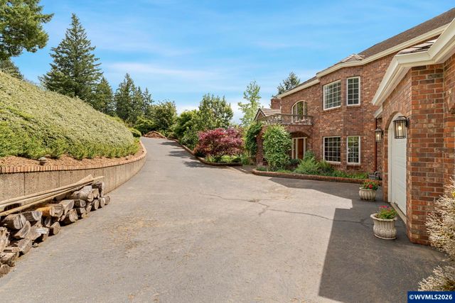 11825 NE Lauren Ln, Newberg, OR 97132