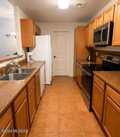 2018 E River Rd Unit 102, Tucson, AZ 85718