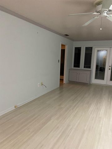 7585 Skipper Lane, Tallahassee, FL 32317