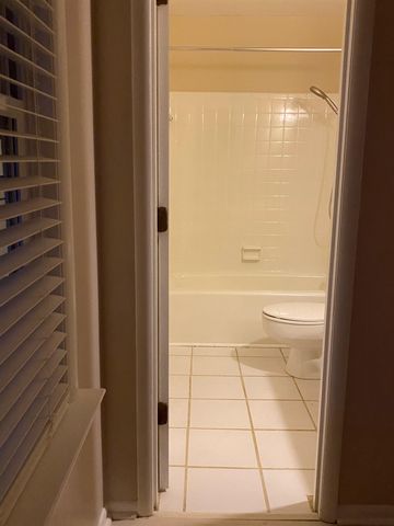 7585 Skipper Lane, Tallahassee, FL 32317